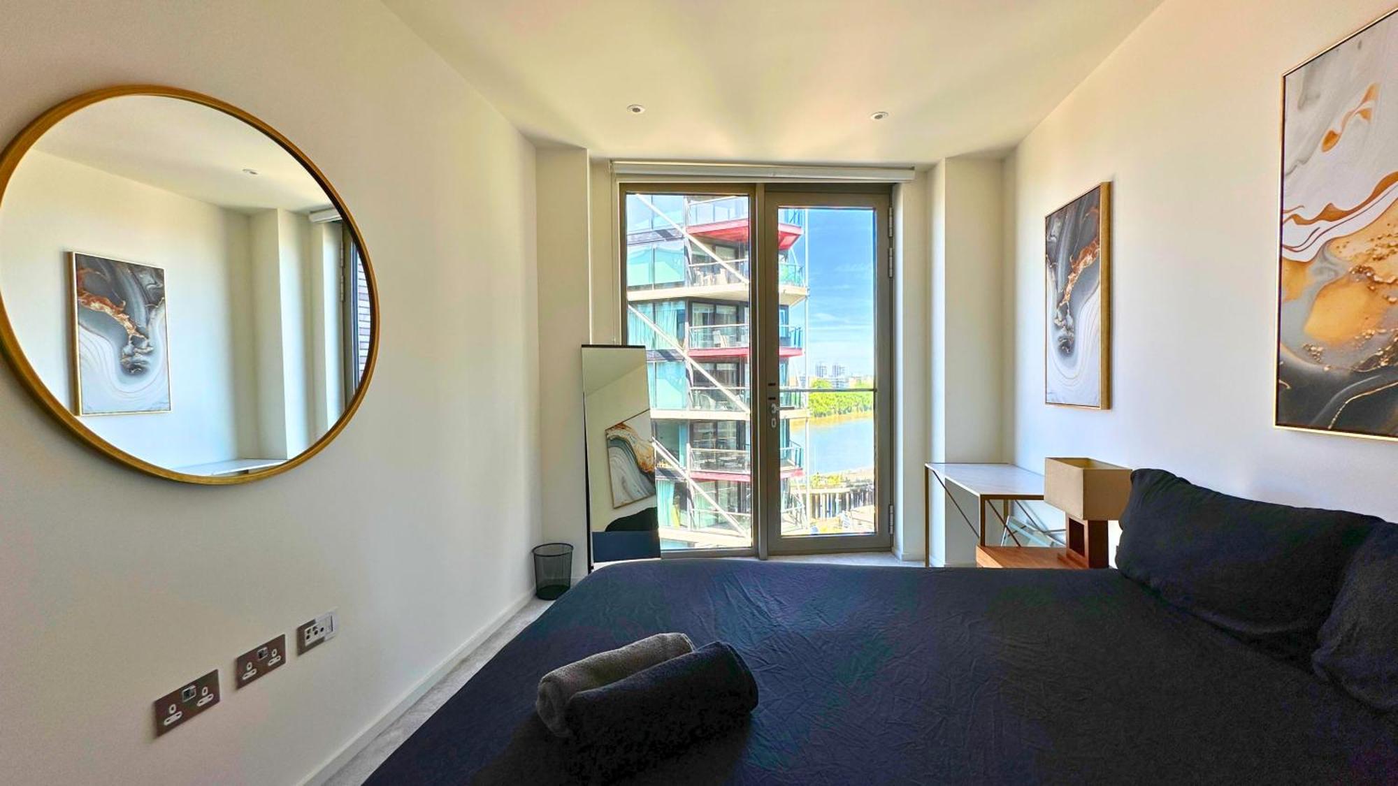 Lavish Penthouse River View Fast Wifi - Luxurylondonstays Eksteriør billede