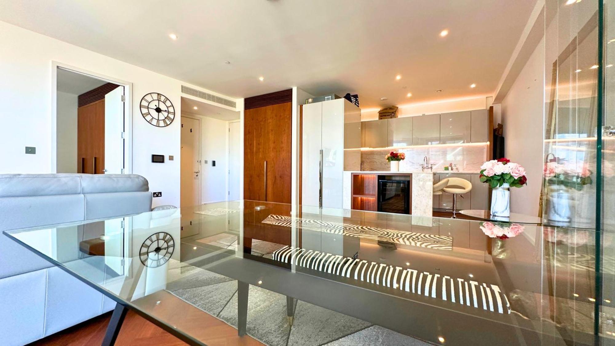 Lavish Penthouse River View Fast Wifi - Luxurylondonstays Eksteriør billede