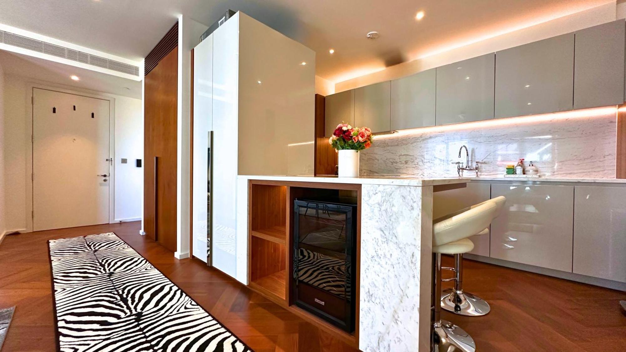Lavish Penthouse River View Fast Wifi - Luxurylondonstays Eksteriør billede